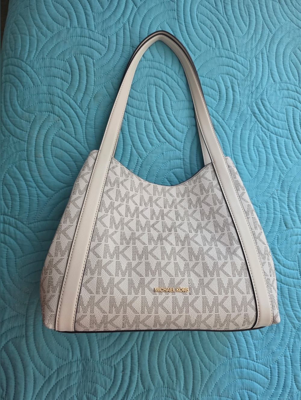 Michael Kors White Logo Tote Bag - Elegant Shoulder Handbag